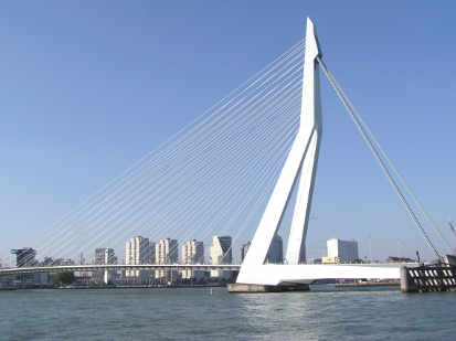 P8300135.JPG - Le fameux Eramusbrug de Rotterdam