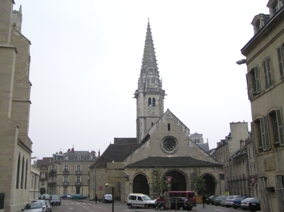 P4130165.JPG - L'église Saint-Philibert