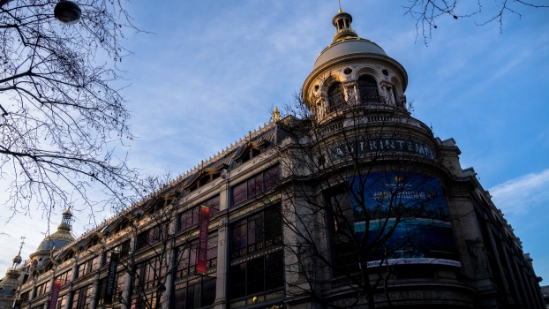 PARIS_240.jpg